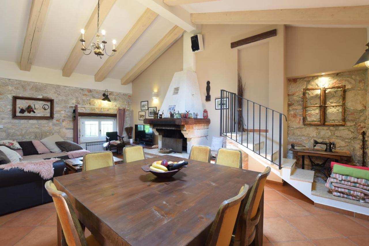 Saison Openning Prices Luxury Villa Nini With Fireplace, Private Pool, Bikes, Barbecue And Much More بوريتش المظهر الخارجي الصورة
